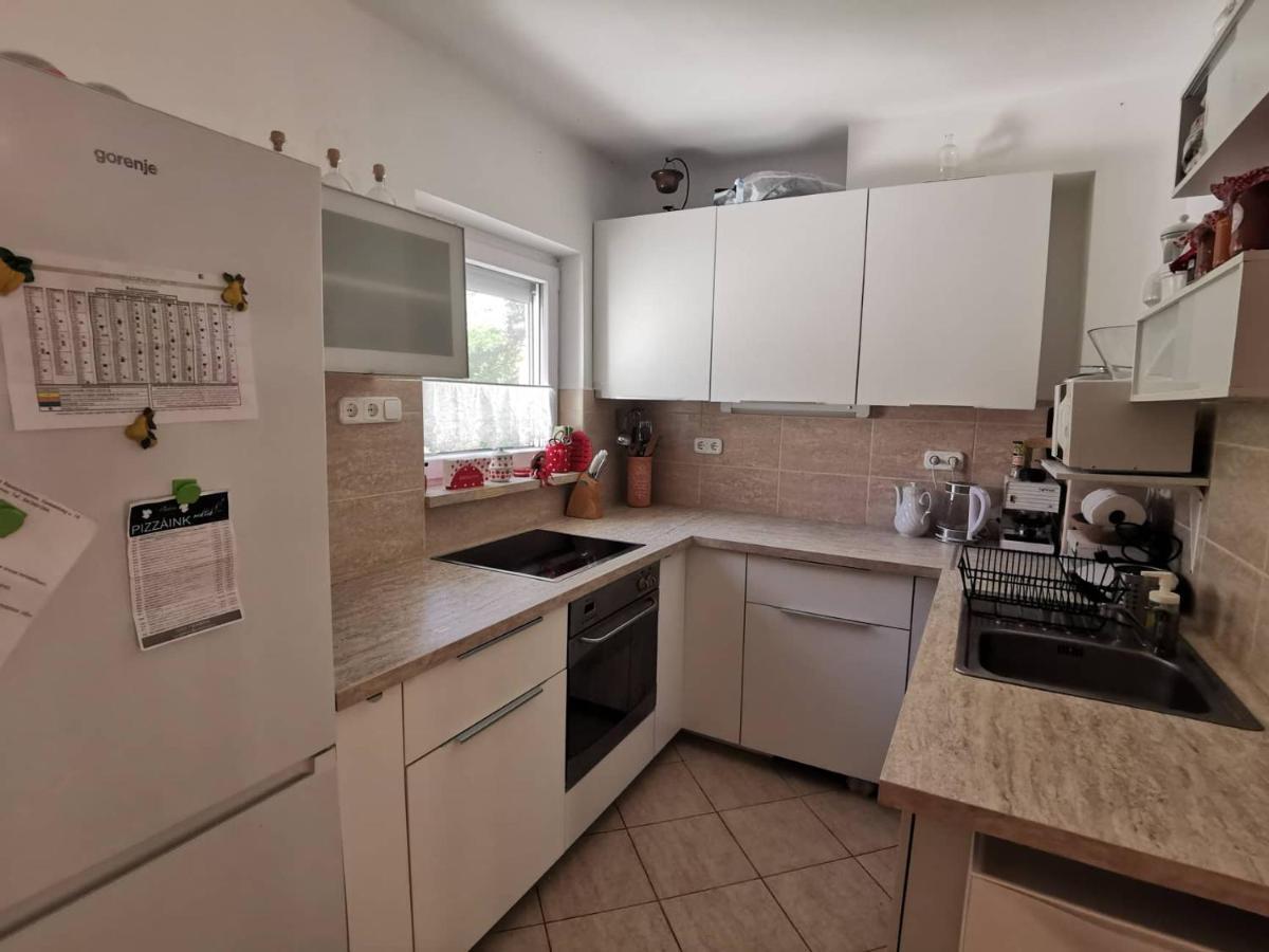 Kameleon Apartmanhaz Апартаменти Балатонсемеш