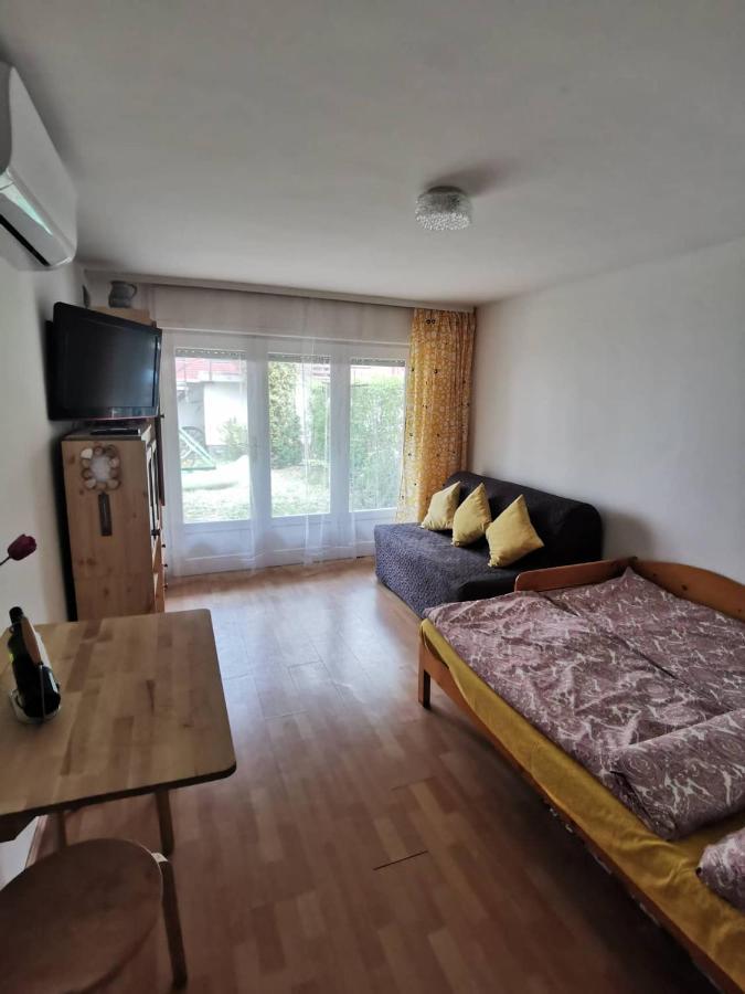 Kameleon Apartmanhaz *